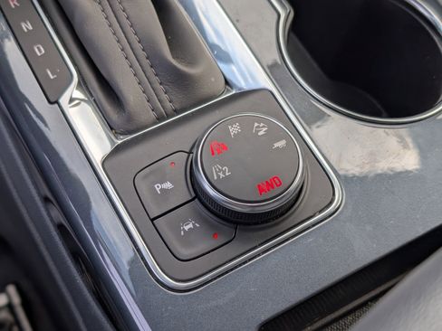 Used 2022 Chevrolet Blazer LT image 23