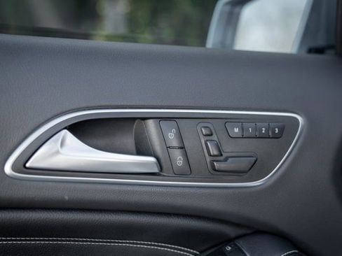 Used 2016 Mercedes-Benz GLA 250 image 47