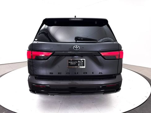 Used 2023 Toyota Sequoia Platinum AWD/4WD image 18