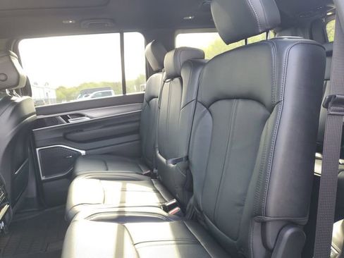 New 2026 Jeep Grand Wagoneer 4WD image 16