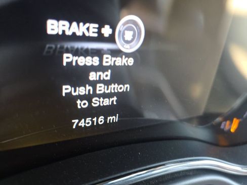 Used 2018 Jeep Grand Cherokee Altitude AWD/4WD image 7