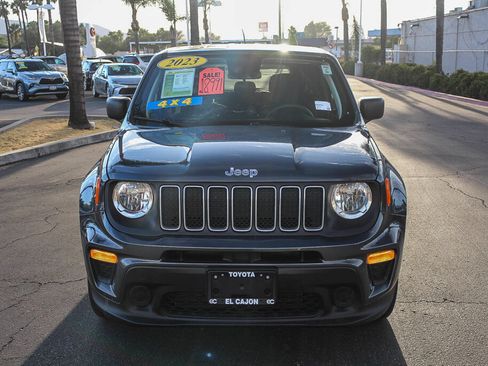 Used 2023 Jeep Renegade Latitude AWD/4WD image 20