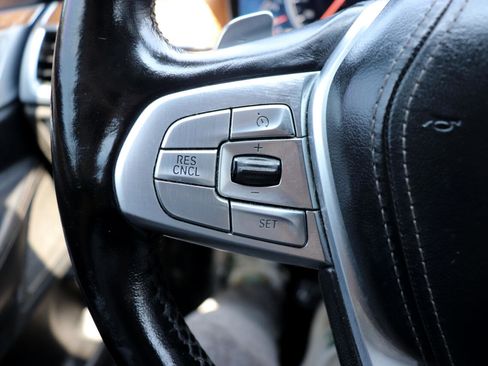 Used 2018 BMW 740i xDrive 740i xDrive Sedan image 29