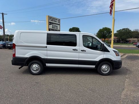 Used 2022 Ford Transit 250 Low Roof AWD image 3