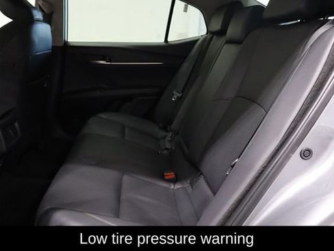 Used 2025 Toyota Camry XLE image 11