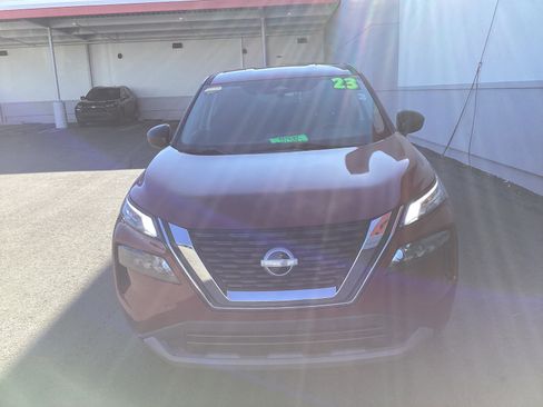 Used 2023 Nissan Rogue S image 3