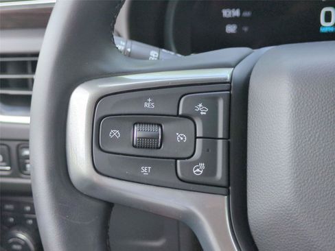 Used 2024 Chevrolet Tahoe Z71 w/ Luxury Package AWD/4WD image 17