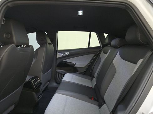 Used 2023 Volkswagen ID.4 Pro image 6