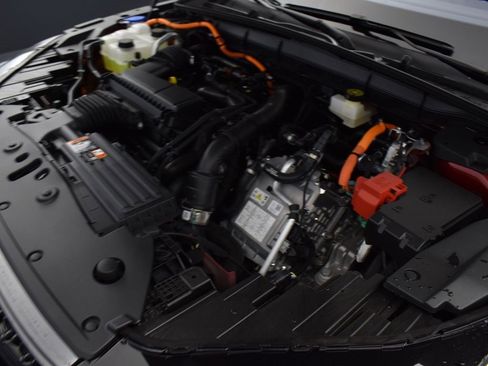 New 2025 Lincoln Nautilus Premier w/ Equipment Group 102A image 30