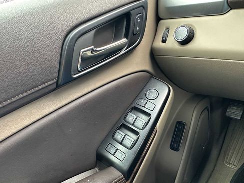 Used 2020 Chevrolet Tahoe LT image 30