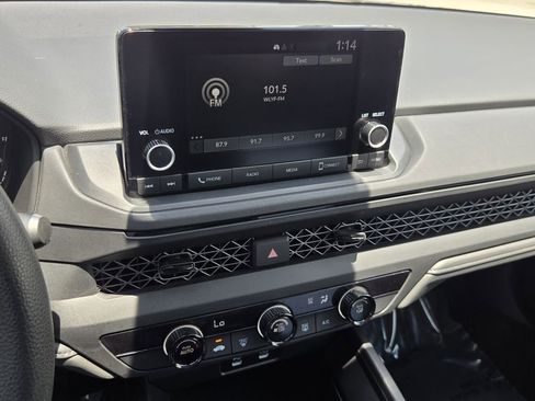 Used 2025 Honda Accord LX image 18