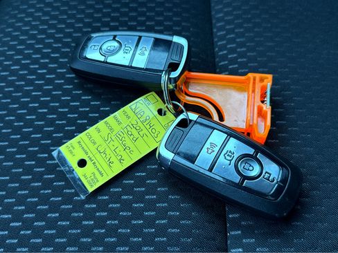 Used 2025 Ford Escape ST-Line image 31