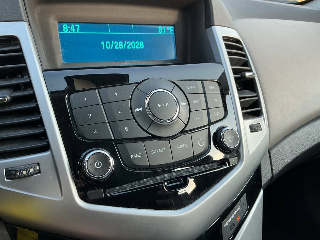 Used 2016 Chevrolet Cruze LS FWD image 24