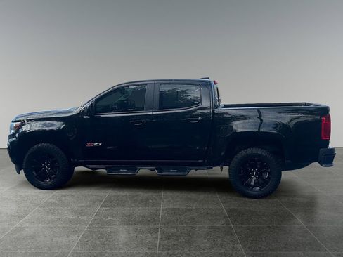 Used 2022 Chevrolet Colorado Z71 w/ Z71 Midnight Edition AWD/4WD image 5