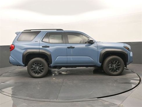New 2026 Toyota 4Runner SR5 image 2