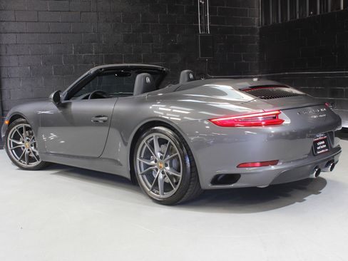 Used 2017 Porsche 911 Carrera image 9