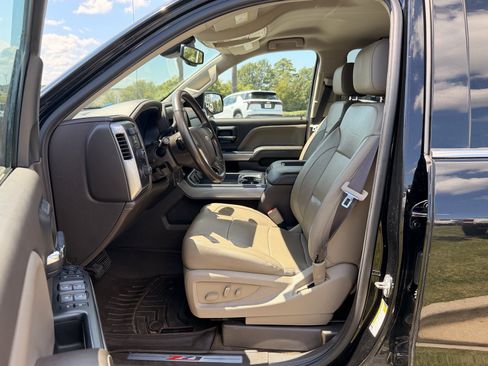 Used 2017 Chevrolet Silverado 1500 LTZ Z71 w/ LTZ Plus Package AWD/4WD image 14