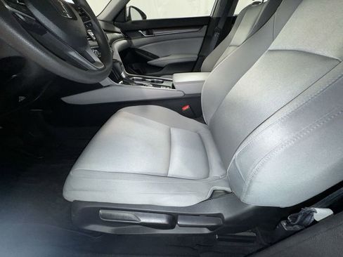 Certified 2019 Honda Accord LX image 17