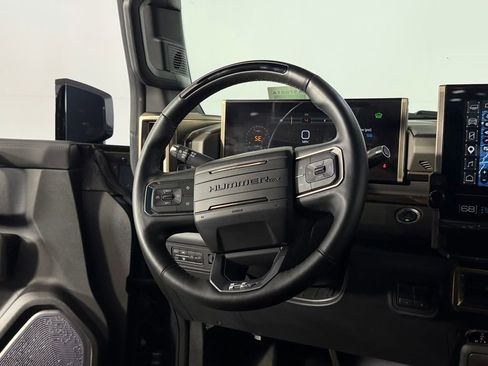 Used 2025 GMC Hummer EV 2X AWD/4WD image 15