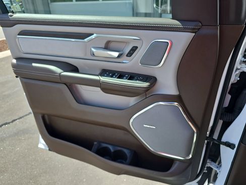 New 2026 RAM 1500 Laramie AWD/4WD image 27
