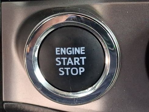 Certified 2023 Toyota Tacoma SR5 AWD/4WD image 25