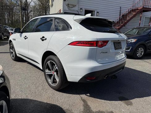 Used 2017 Jaguar F-PACE R-Sport image 10