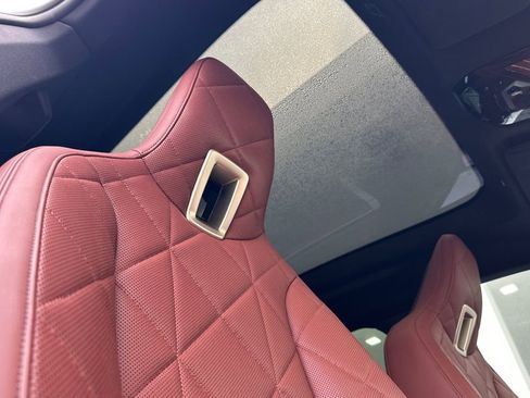 Used 2023 BMW iX xDrive50 w/ Sport Package image 18