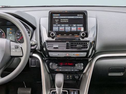 New 2026 Mitsubishi Eclipse Cross LE AWD/4WD image 16