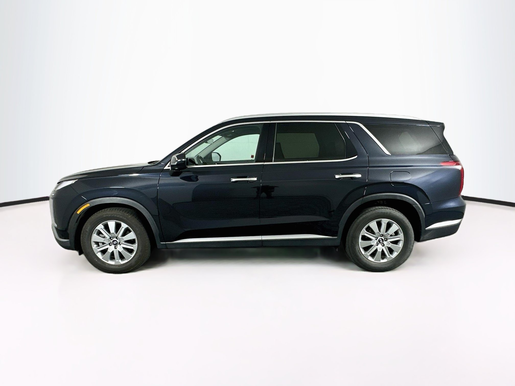 Used 2025 Hyundai Palisade SEL FWD image 4