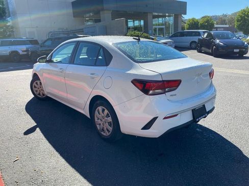 Used 2022 Kia Rio S image 4