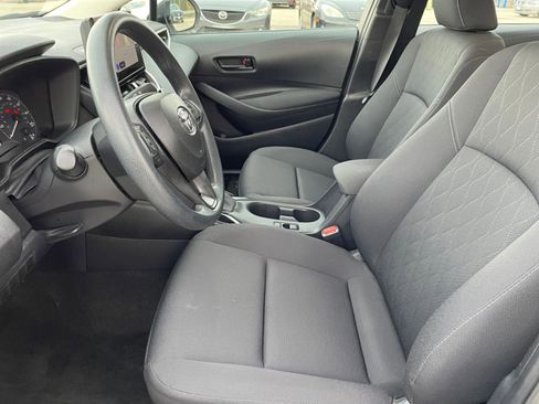 Used 2025 Toyota Corolla LE image 25