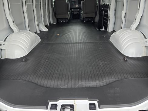 New 2025 GMC Savana 2500 Extended w/ Driver Convenience Package image 24