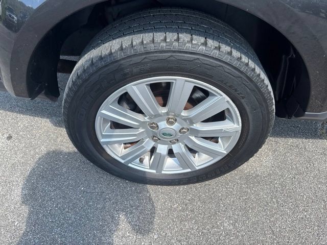 Used 2013 Land Rover LR4 HSE AWD/4WD image 9