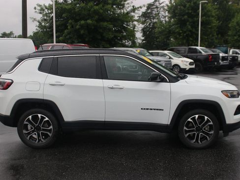 Used 2023 Jeep Compass Limited AWD/4WD image 8