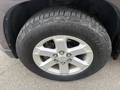 Used 2013 GMC Acadia SLE AWD/4WD image 9