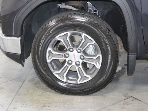 Used 2024 GMC Sierra 1500 SLT image 22