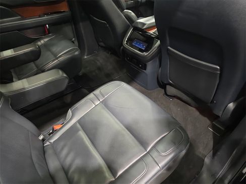 Used 2024 Lincoln Navigator Premiere image 11