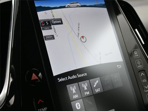 Used 2019 Toyota Prius Prime Premium image 6