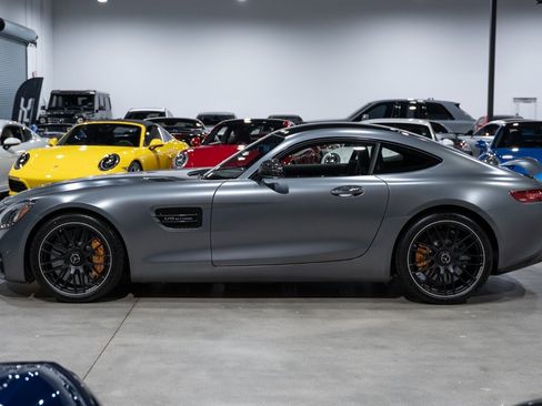 Used 2018 Mercedes-Benz AMG GT S image 3