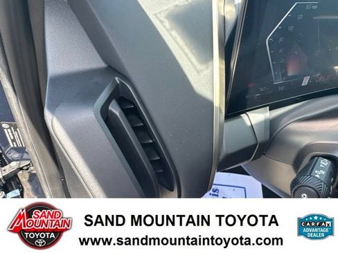 Used 2025 BMW X3 xDrive30i w/ Premium Package AWD/4WD image 15