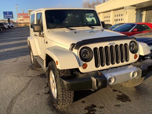 Used 2013 Jeep Wrangler Sahara w/ Connectivity Group image 17