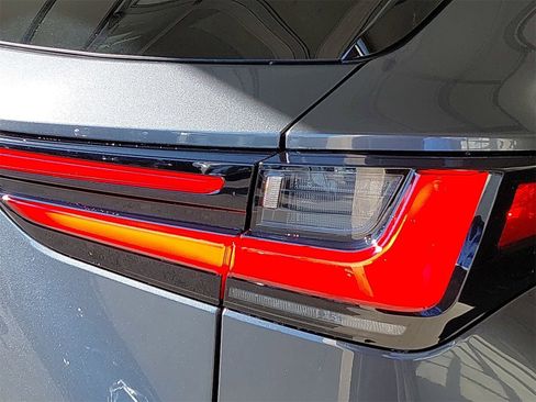 Used 2025 Lexus NX 350h 350h Premium image 39