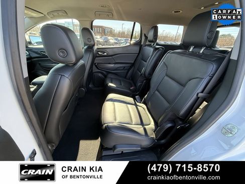 Used 2018 GMC Acadia SLT image 25