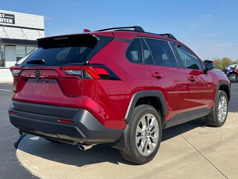 Used 2024 Toyota RAV4 XLE Premium image 7