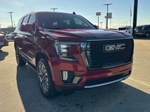 Used 2024 GMC Yukon Denali Ultimate image 2