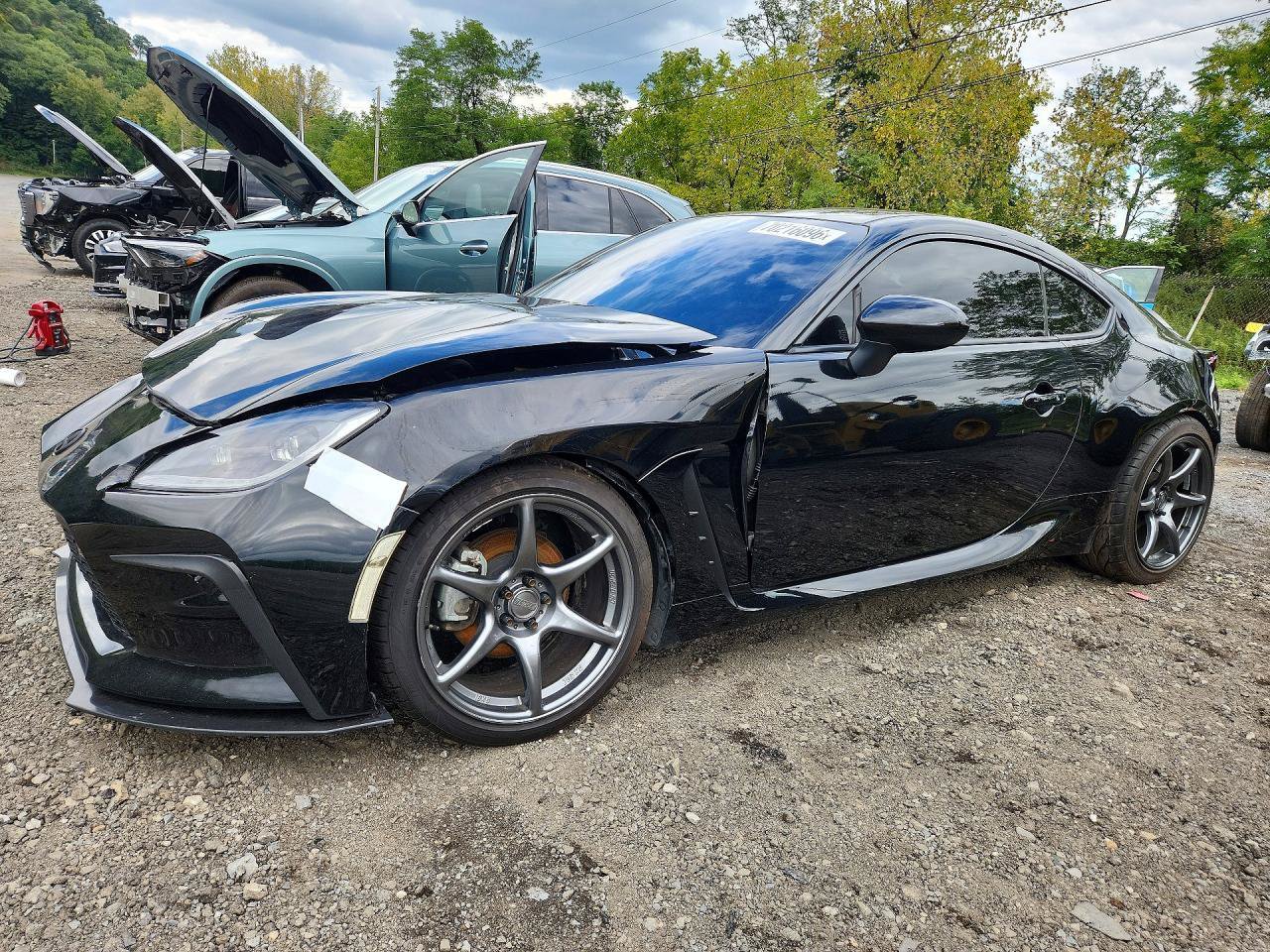 Used 2023 Toyota GR86 Premium RWD image 3
