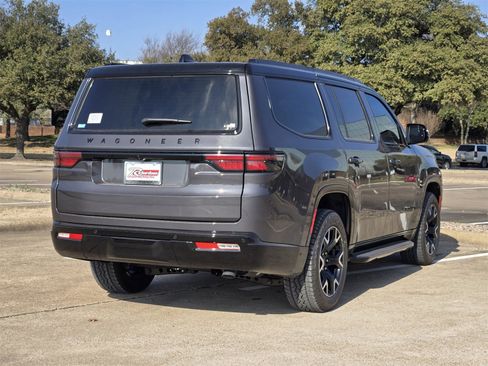 New 2025 Jeep Wagoneer Series II image 4