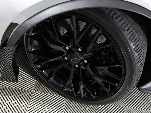 Used 2017 Chevrolet Corvette Z06 image 44