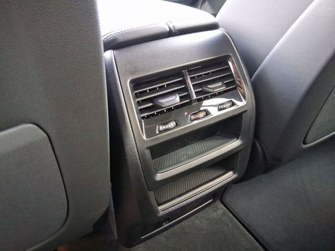 Used 2026 BMW X5 sDrive40i w/ Premium Package image 29