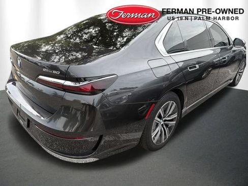 Used 2024 BMW i7 eDrive50 w/ Premium Package RWD image 4